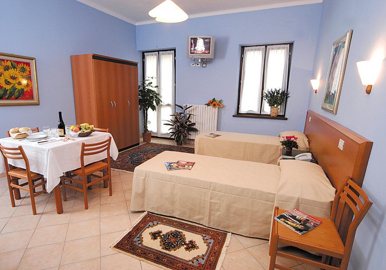 Casa Vacanze Provenzale Torre Pellice Exteriör bild